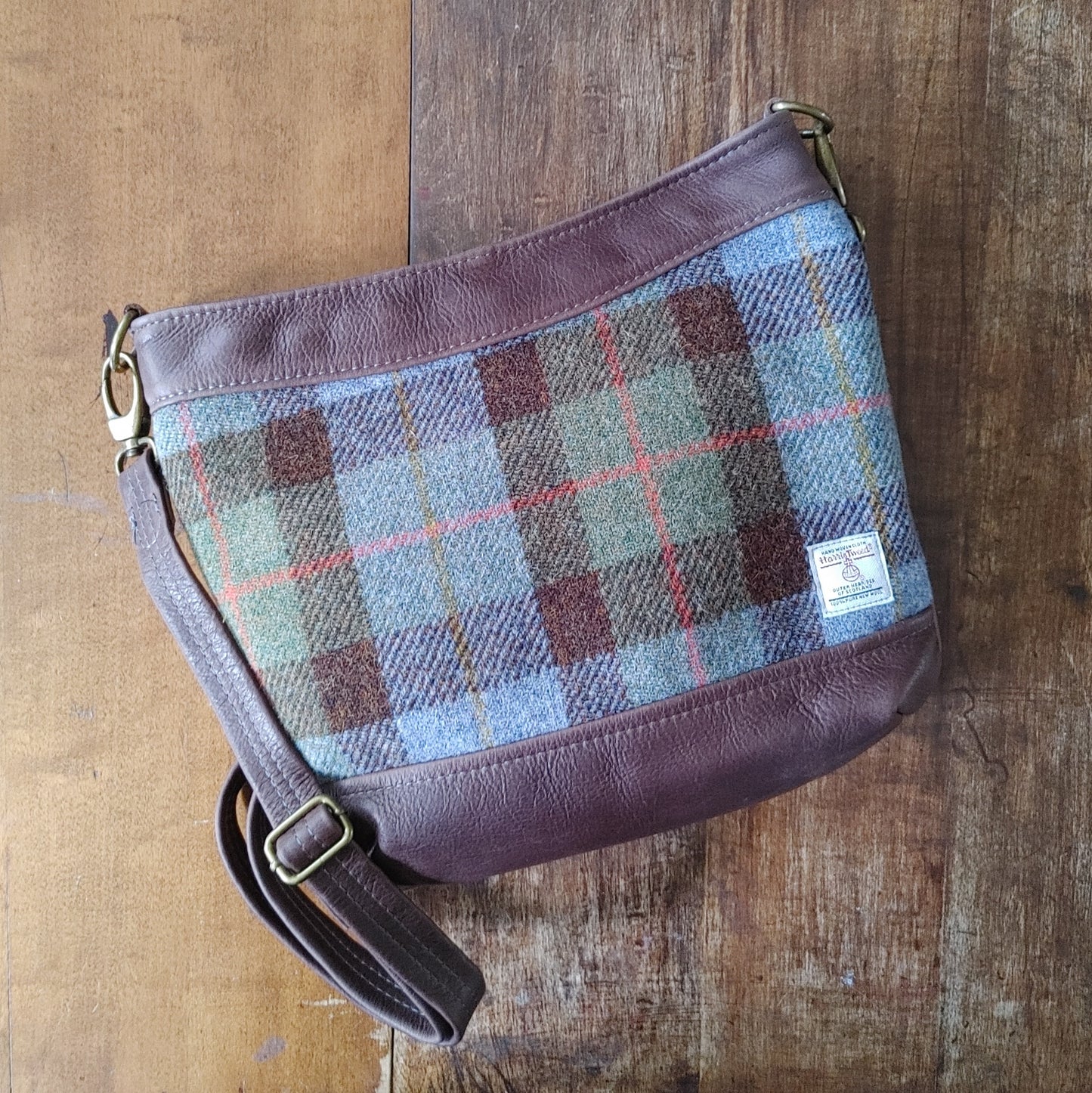 Sway Handbag in Leather and Harris Tweed
