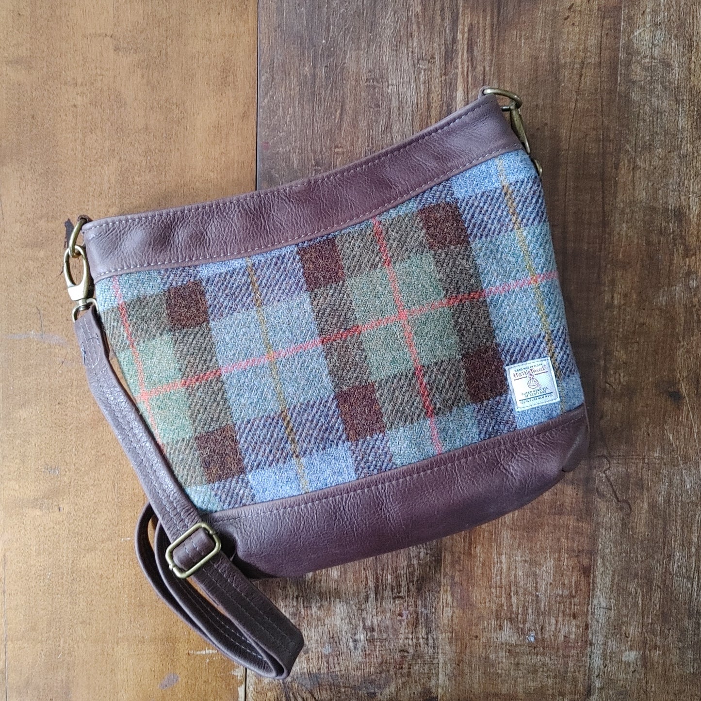 Sway Handbag in Leather and Harris Tweed
