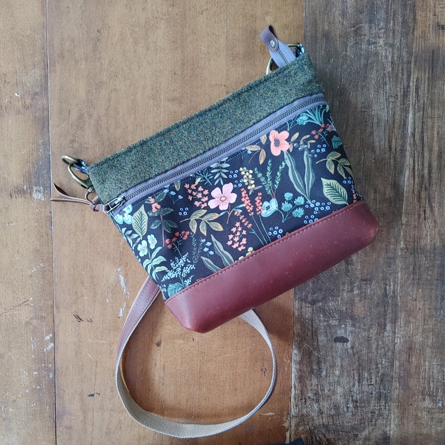 Crossbody Bag in Leather, Floral Canvas and Harris Tweed.