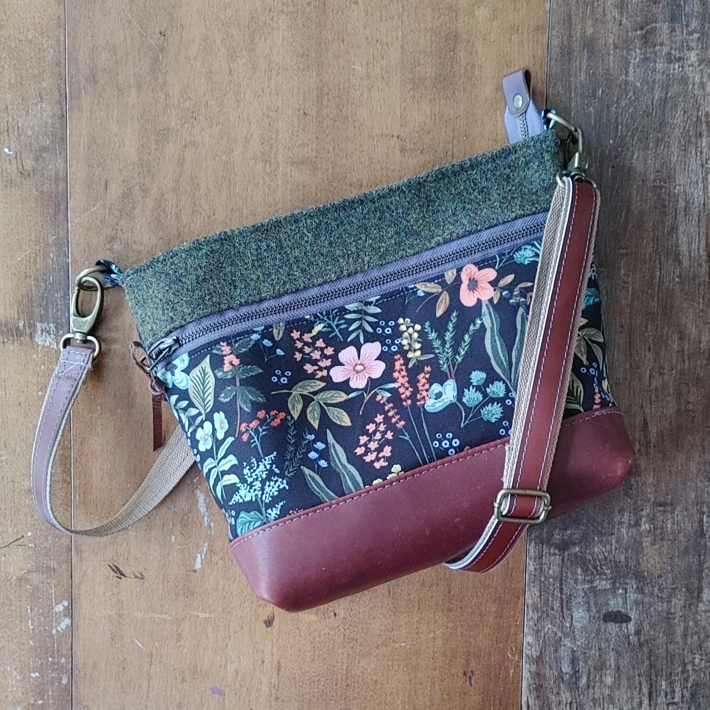 Crossbody Bag in Leather, Floral Canvas and Harris Tweed.