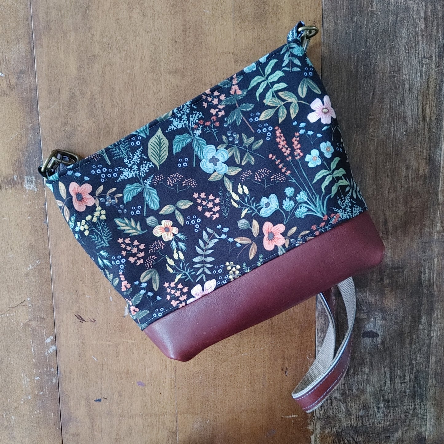 Crossbody Bag in Leather, Floral Canvas and Harris Tweed.