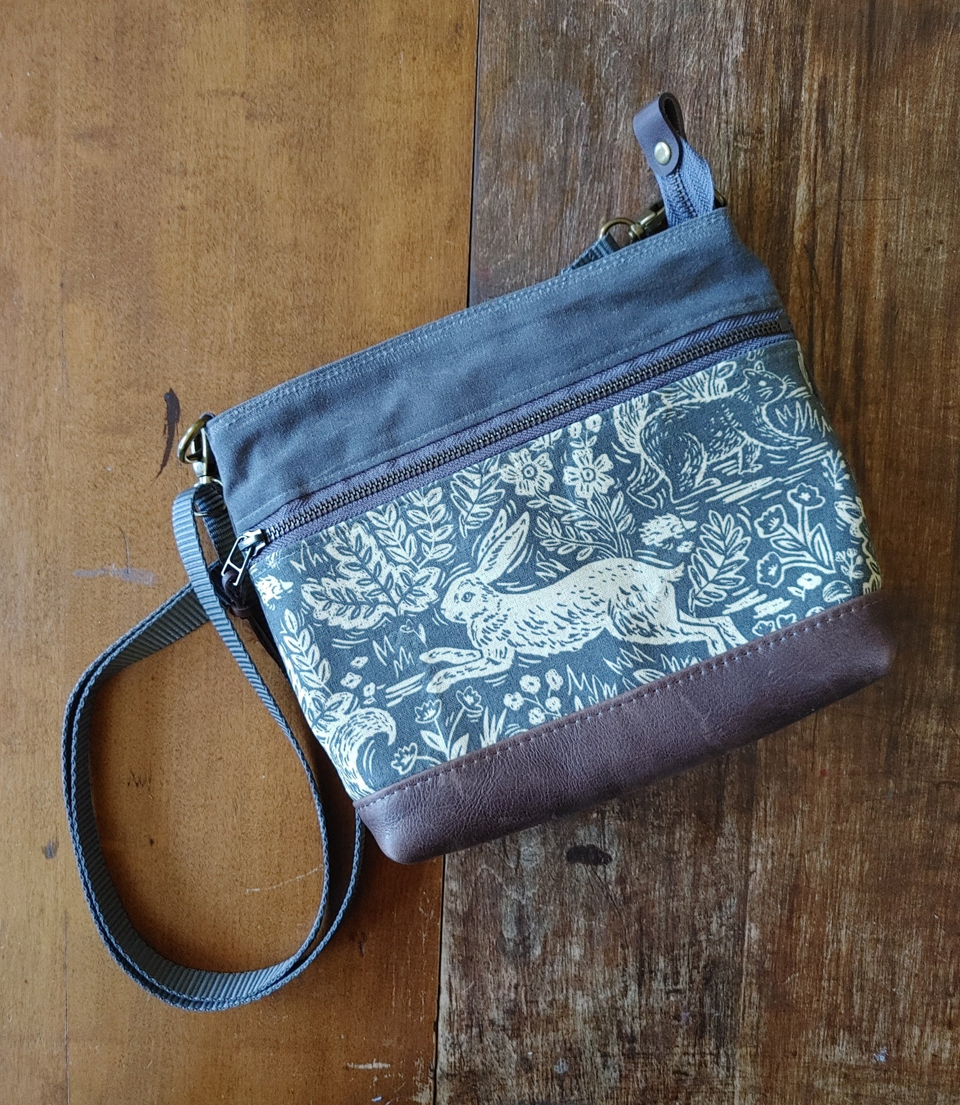 A Crossbody Star Bag in Waxed Canvas and Leather