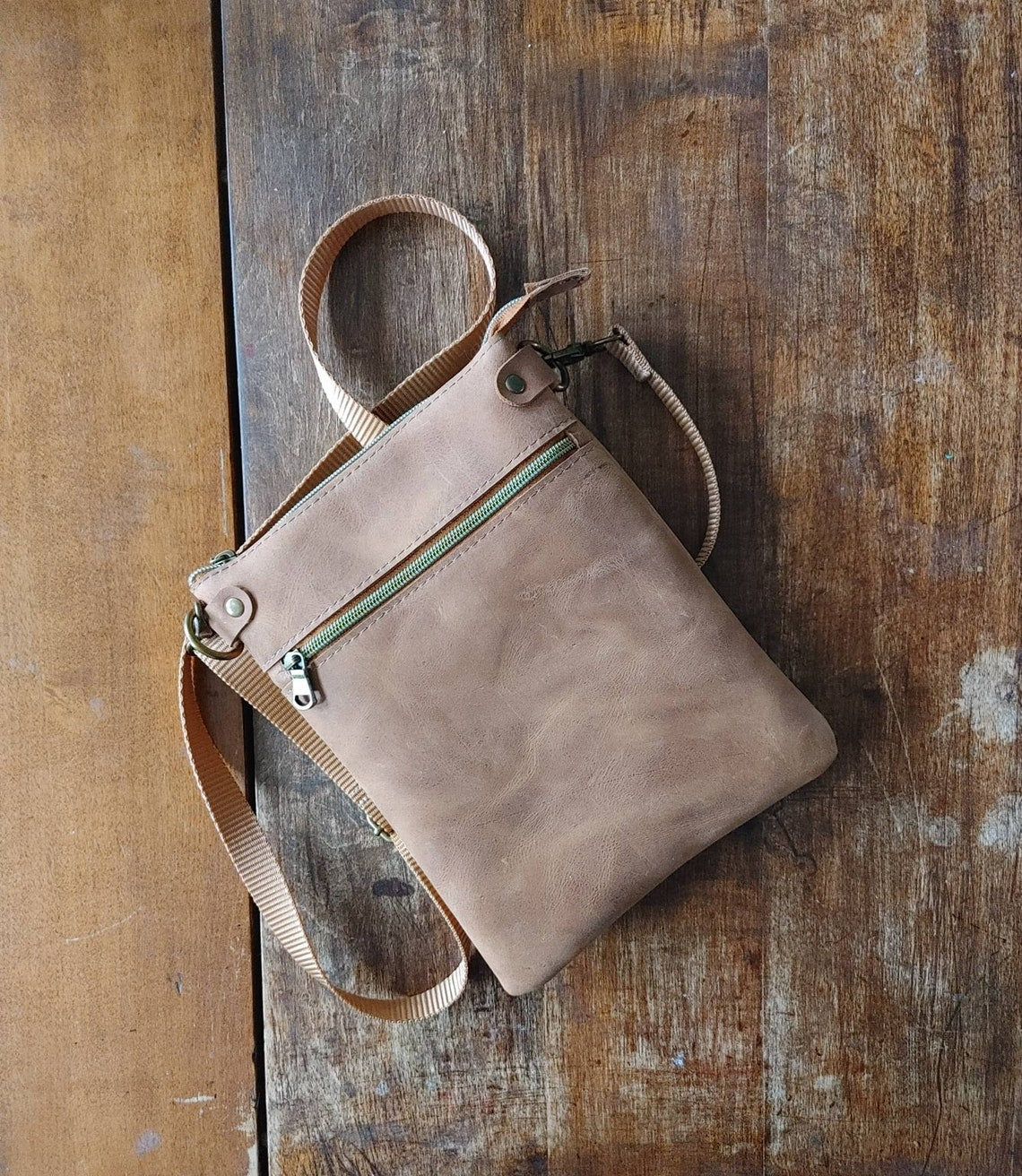 Leather Crossbody Bag with Lots of Pockets. Good for a Man Bag