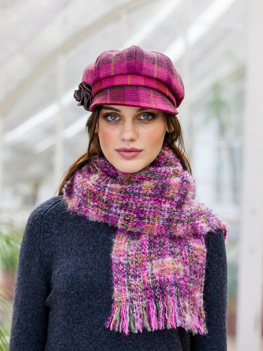 Ladies' Newsboy Cap in Rose Plaid