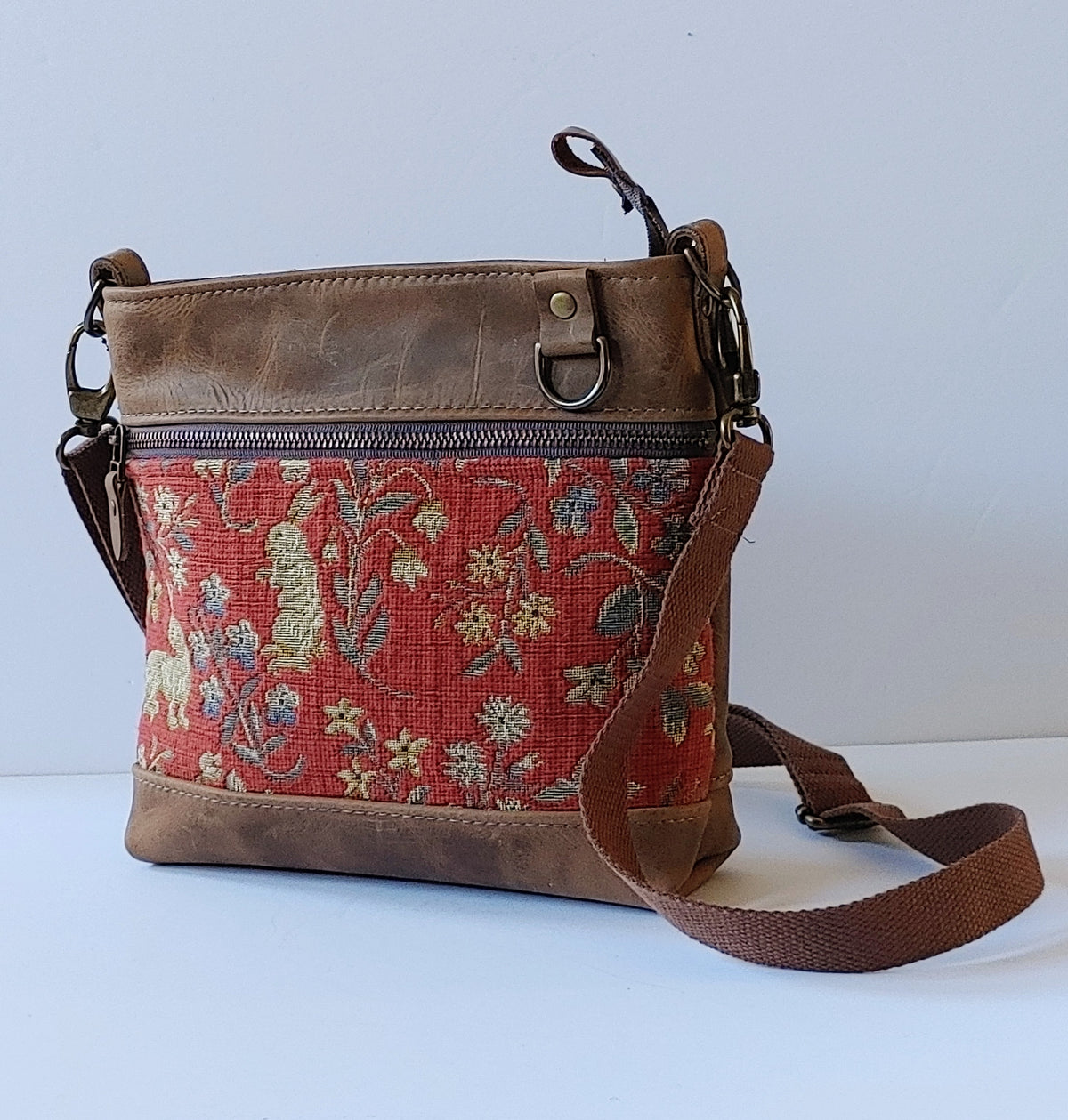 A Crossbody North Star Bag in Leather and Tapestry