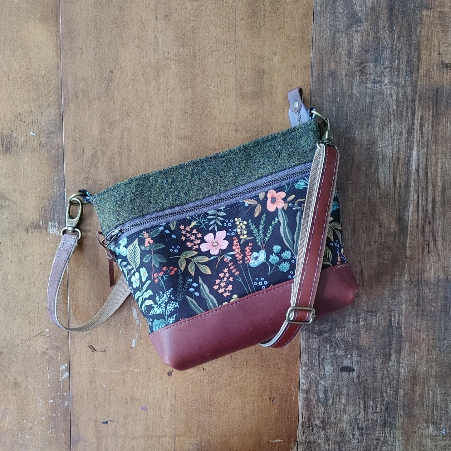 Crossbody Bag in Leather, Floral Canvas and Harris Tweed.