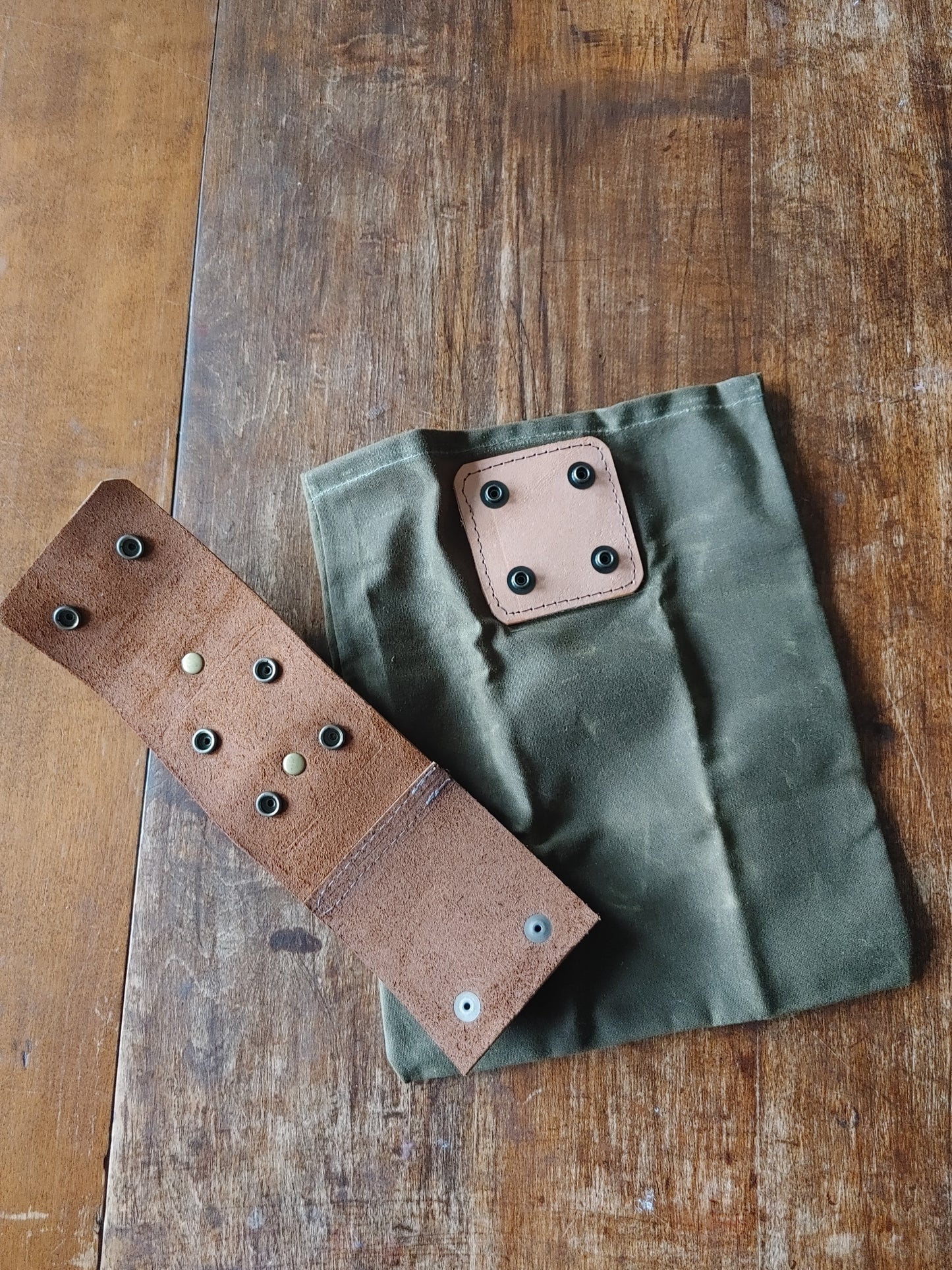 Deluxe Foraging Pouch in Leather and Waxed Canvas