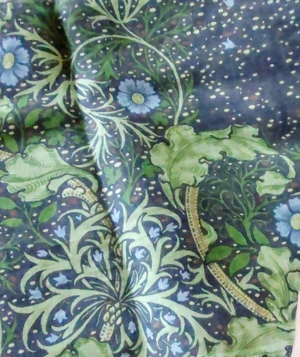 Linen Scarf: Sustainable Luxury-Morris & Co