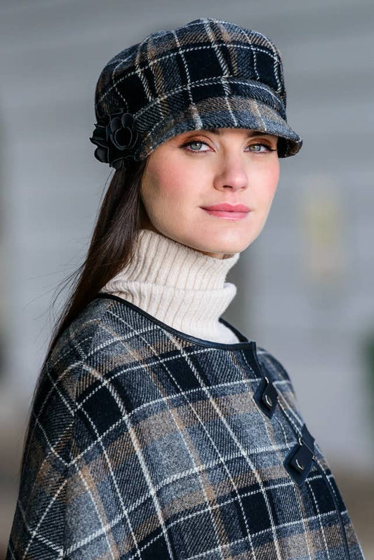 Ladies  Newsboy Cap in Neutral Plaid