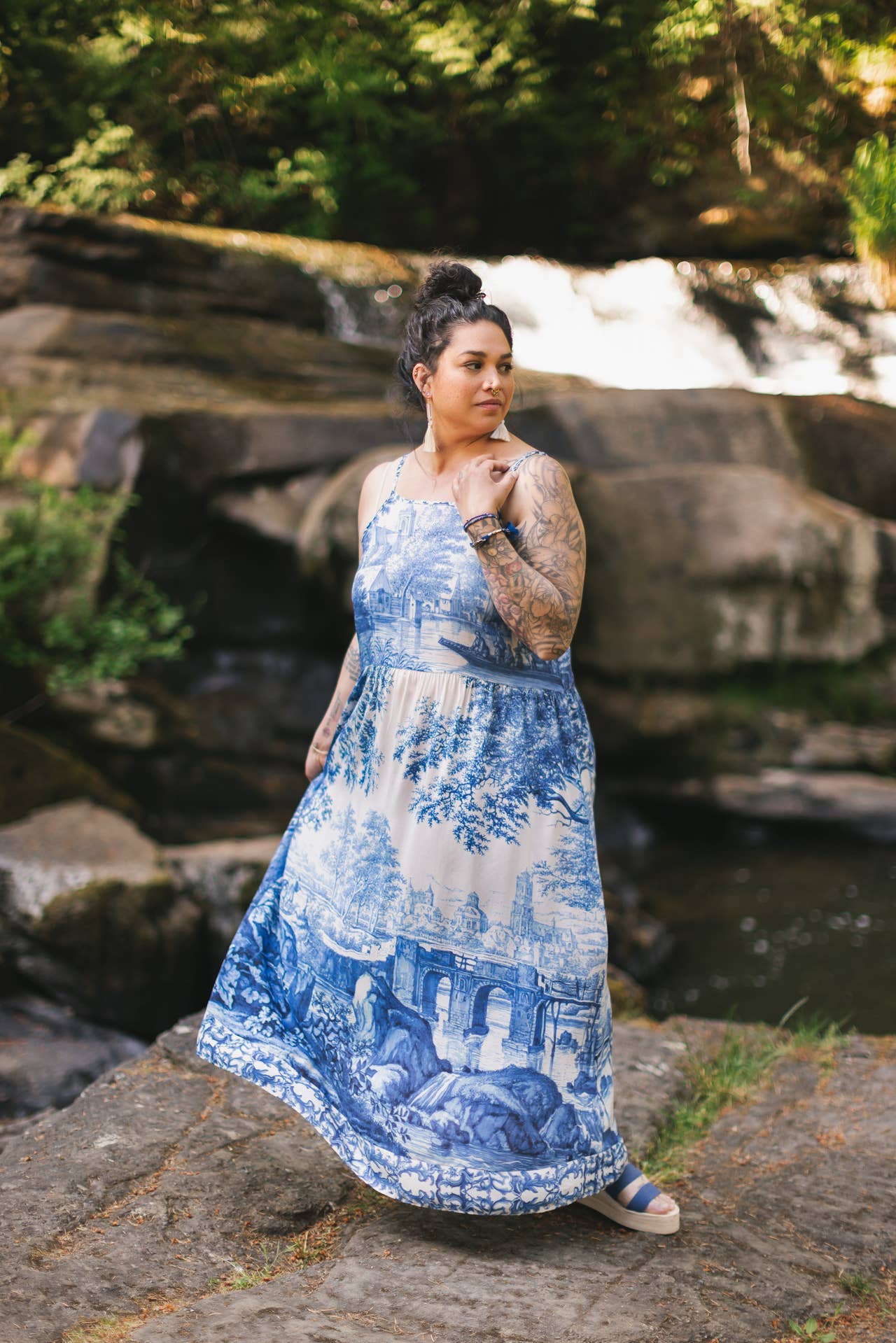 Let The Light In Bohéme Long Maxi Slip Dress w Delft Print: L/XL (fits approx. size 12-16)