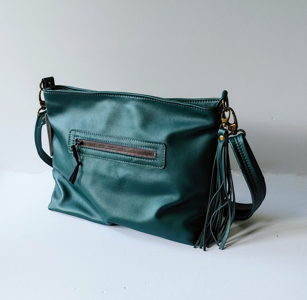 Big Slouchy Style Zippered Handbag in Leather