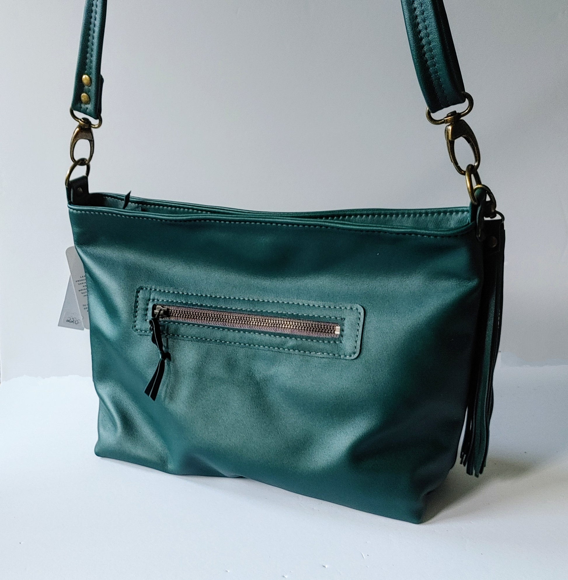 Big Slouchy Style Zippered Handbag in Leather
