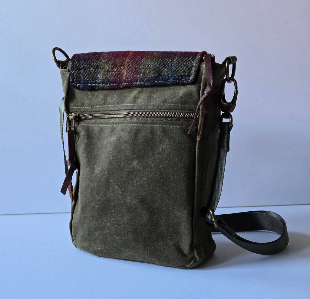 Rugged Satchel in Waxed Canvas and Harris Tweed