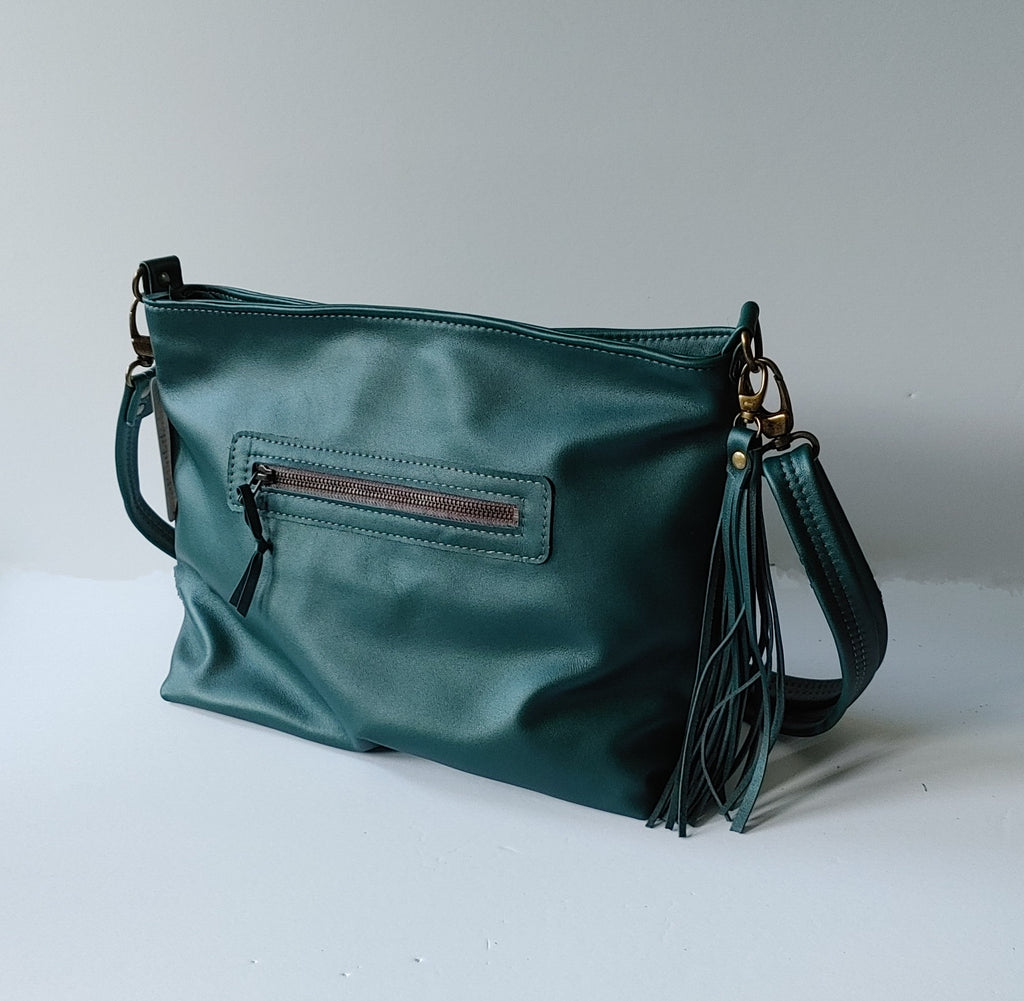 Big Slouchy Style Zippered Handbag in Leather