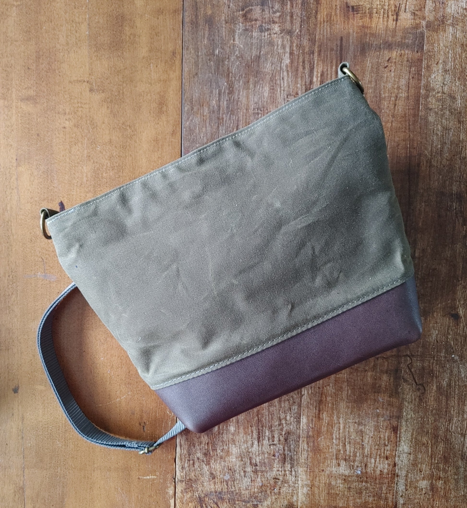 A Starling Handbag in Leather and Waxed Canvas
