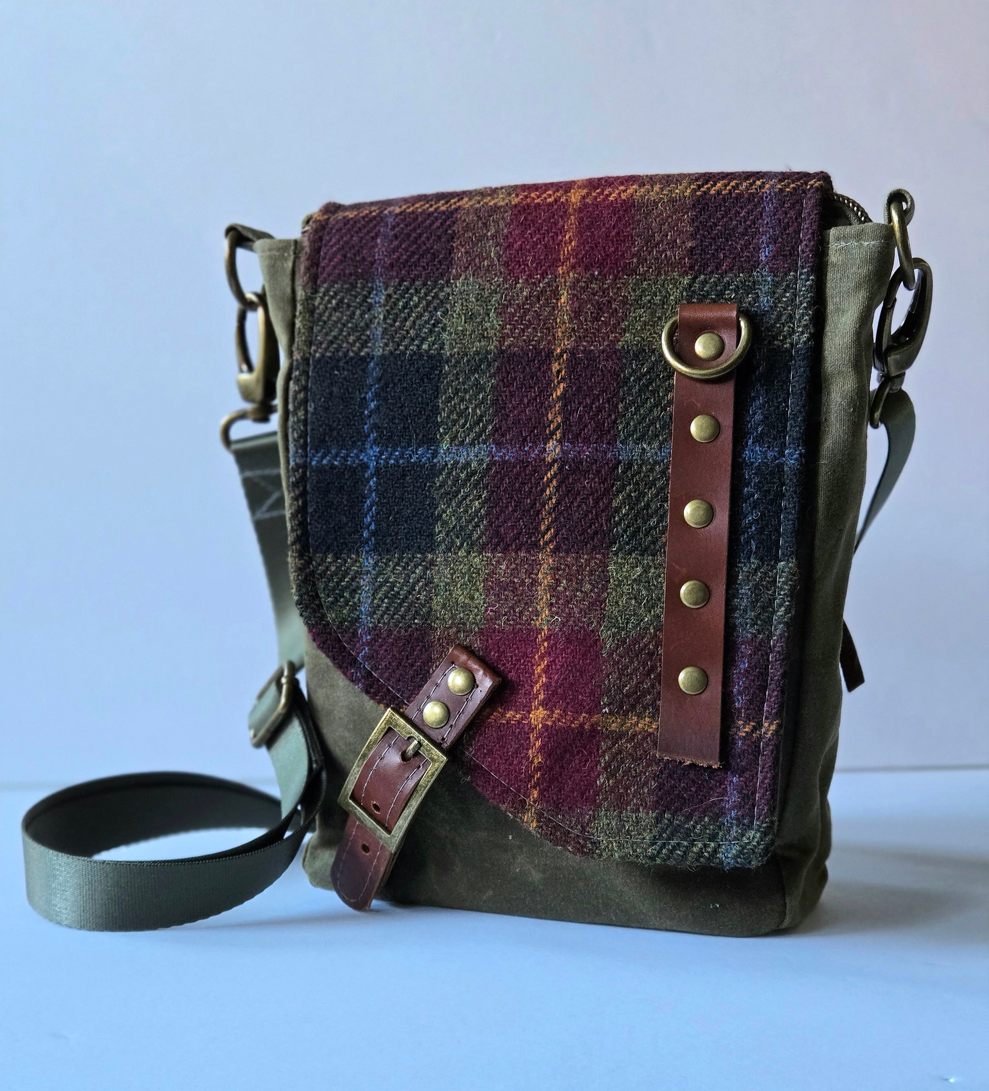 Rugged Satchel in Waxed Canvas and Harris Tweed