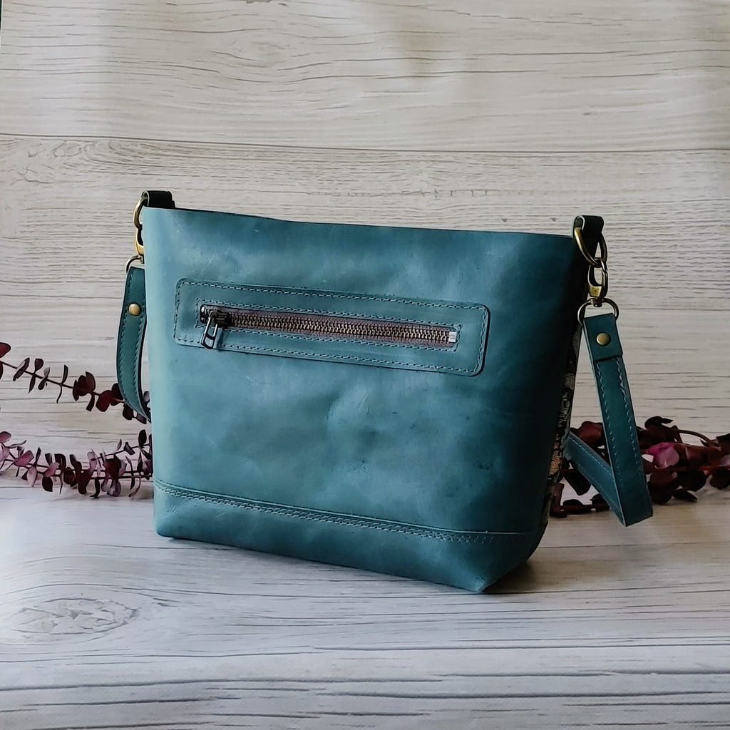 Handbag in leather with panel of Strawberry Thief by William Morris tapestry. Made in Canada by Plumage Studio Accessories