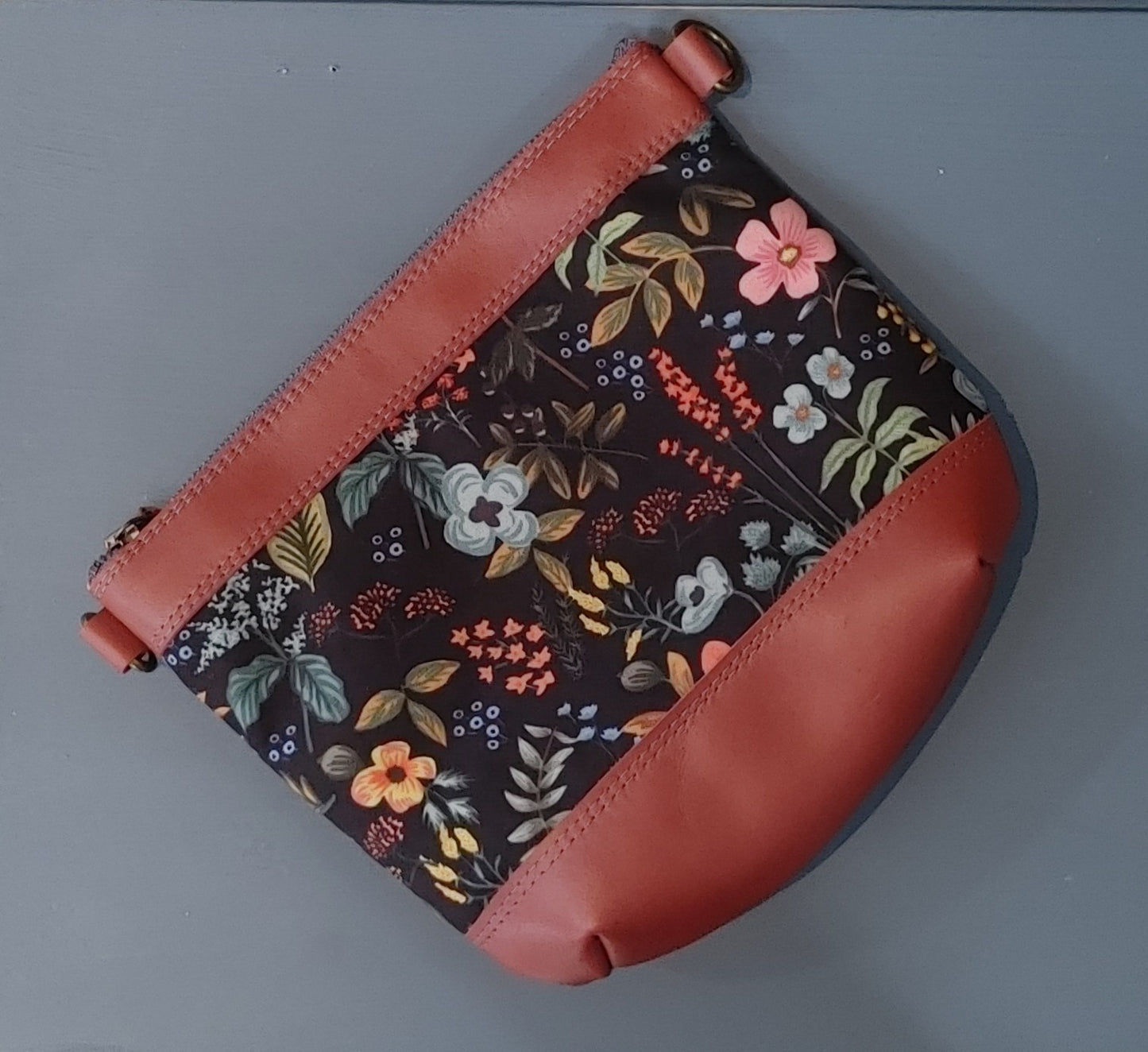 Acorn Bag in Tan Leather and Floral