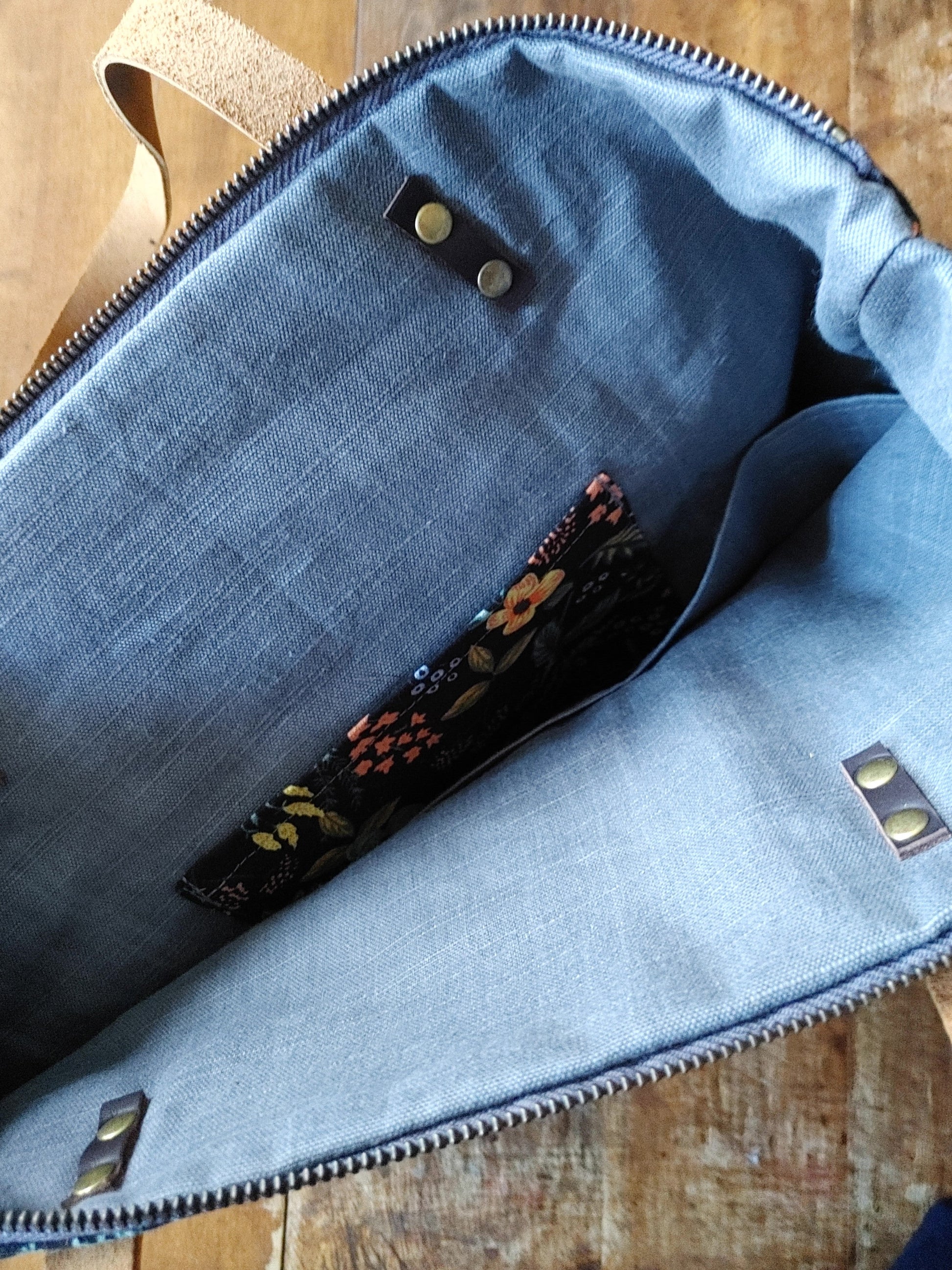 Large Zippered Tote Bag in Olive Green Waxed Canvas and Leather