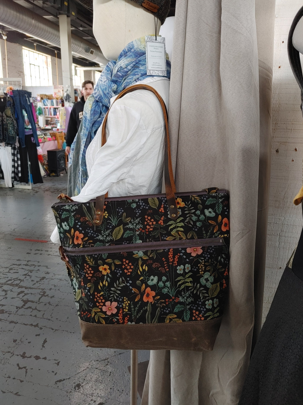 Large Zippered Tote Bag in Olive Green Waxed Canvas and Leather