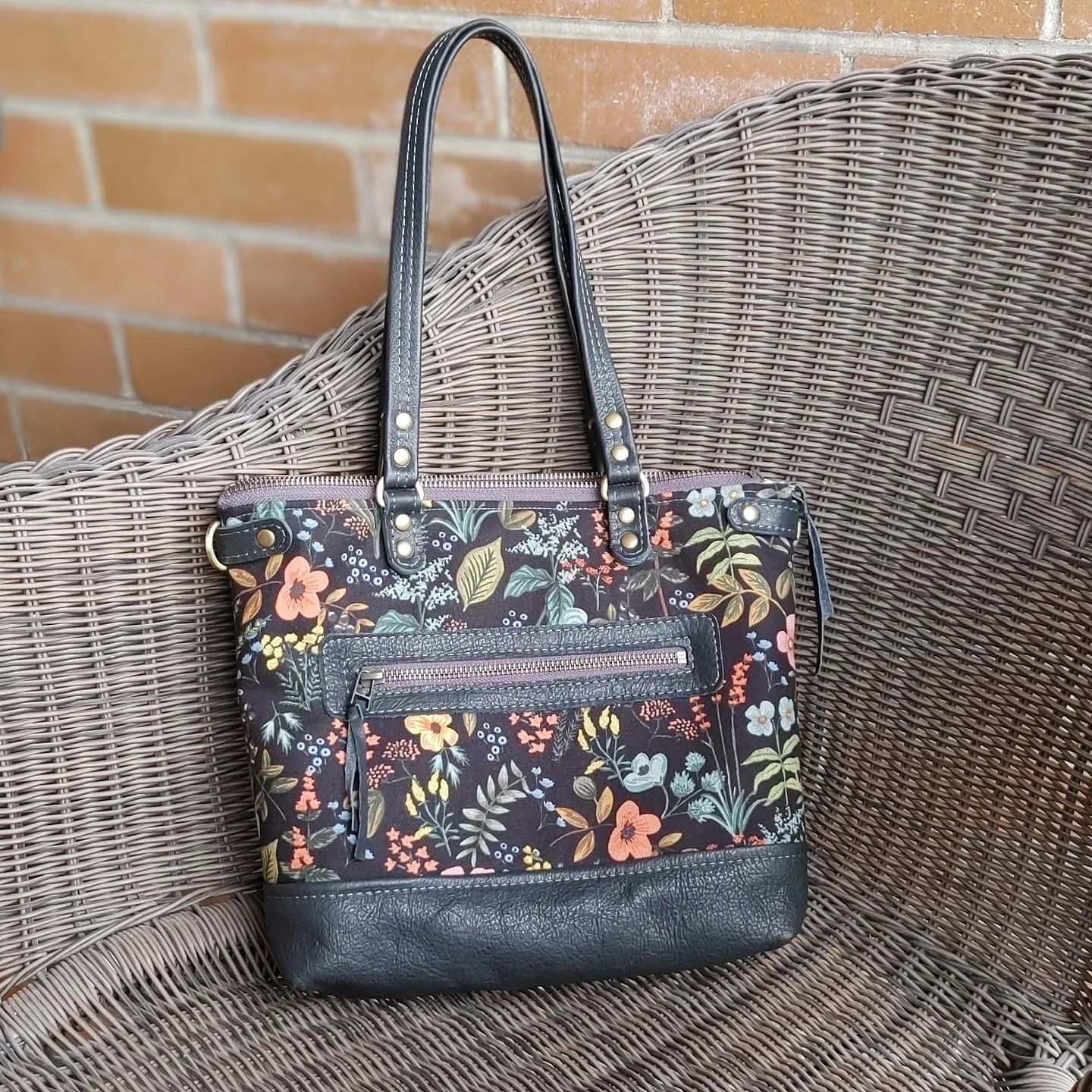 Starling Handbag in Leather and Waxed Canvas with Floral
